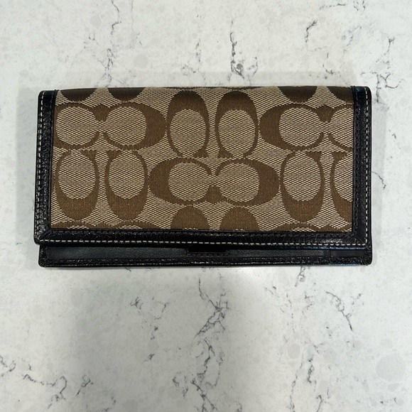 Coach wallet - Picture 1 of 4